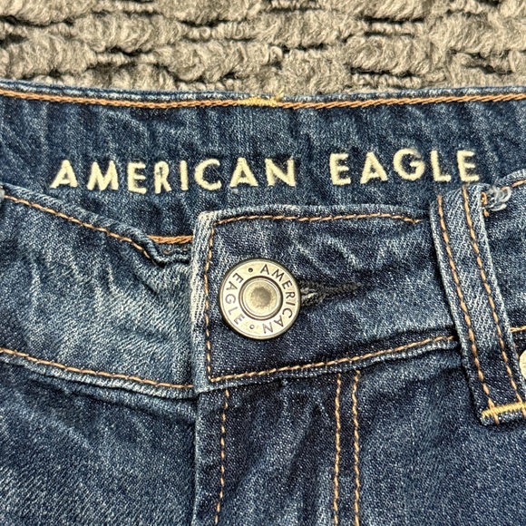 American Eagle Tomgirl Shortie Denim Shorts Women’s Sz 4 Y2K Distressed Raw Hem - Picture 4 of 8